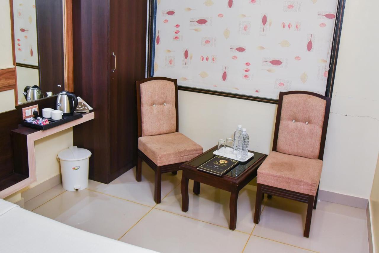 Hotel Tulsi Residency Bhuj Exterior photo