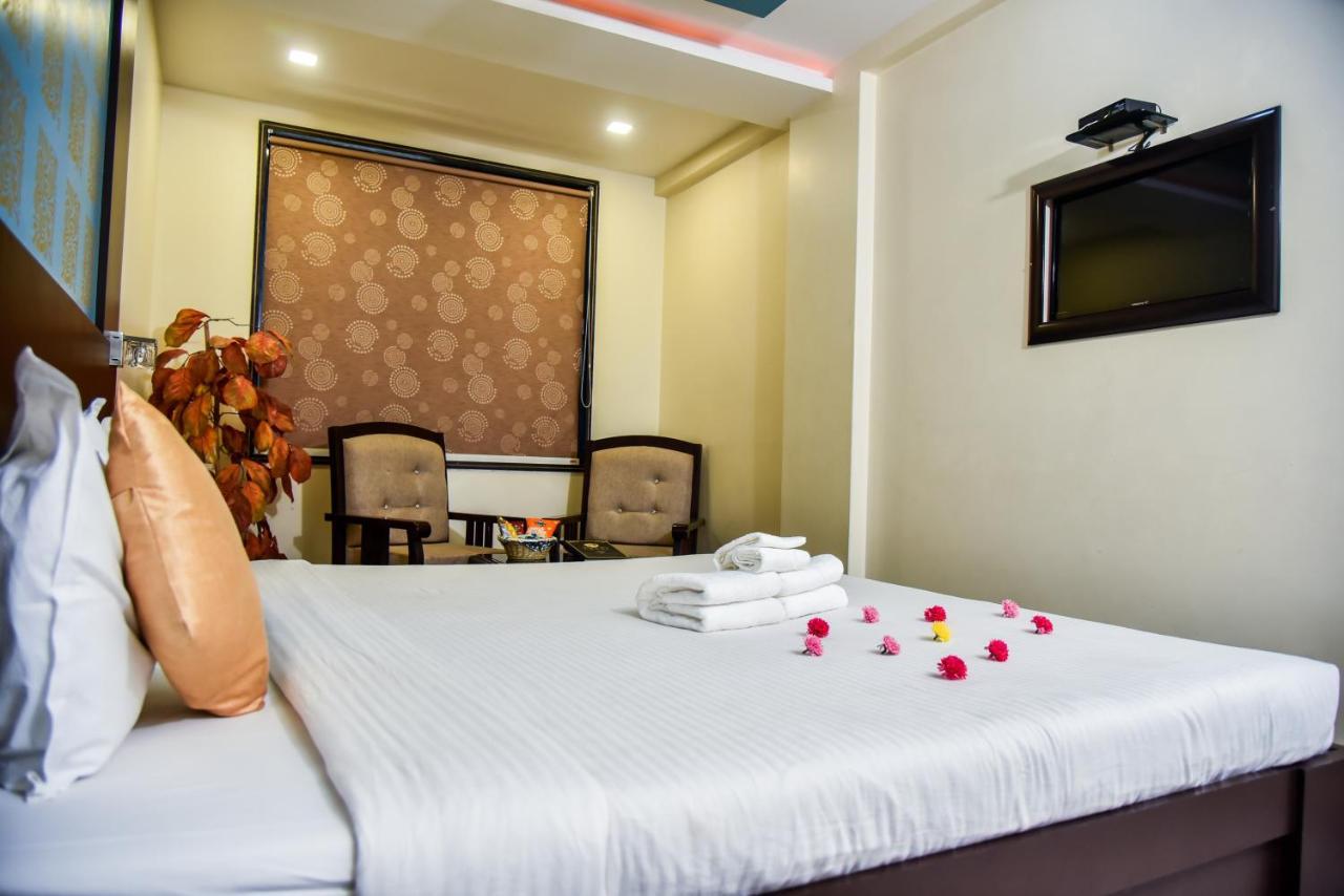 Hotel Tulsi Residency Bhuj Exterior photo
